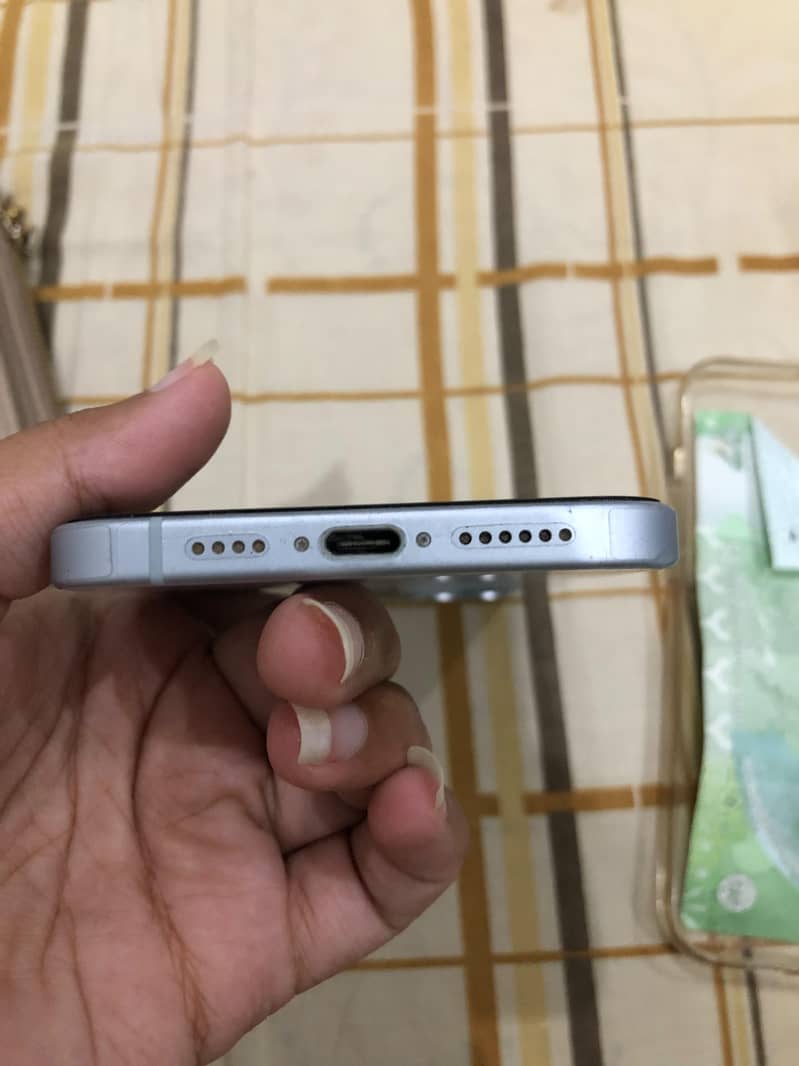 Apple iPhone 15 plus 1
