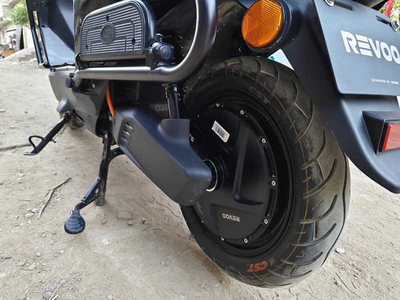 Revoo C35 3