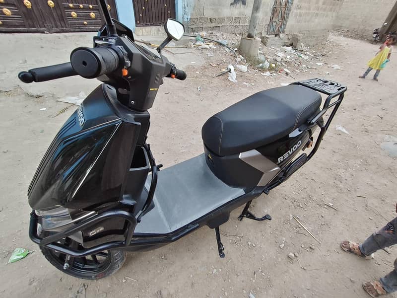 Revoo C35 8