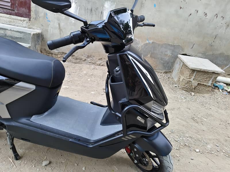 Revoo C35 12
