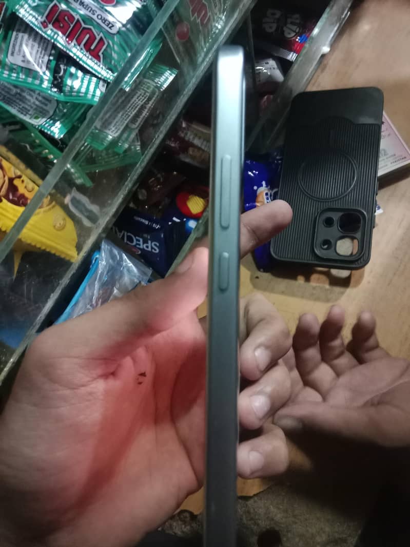 OPPO A6 Pro 3