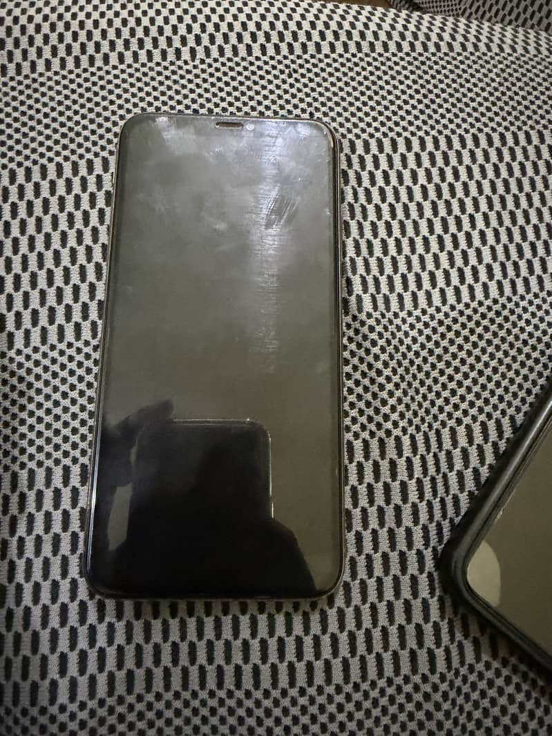 Apple iPhone 11 Pro Max 1