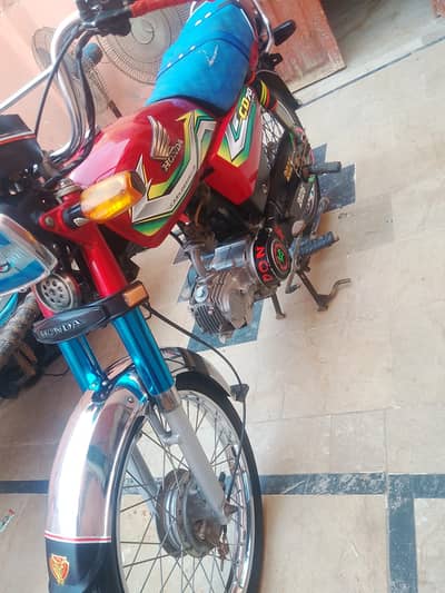 bike belkul okay hai koi Kam nahi hai