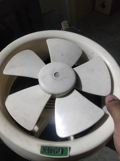 exhaust fan different size