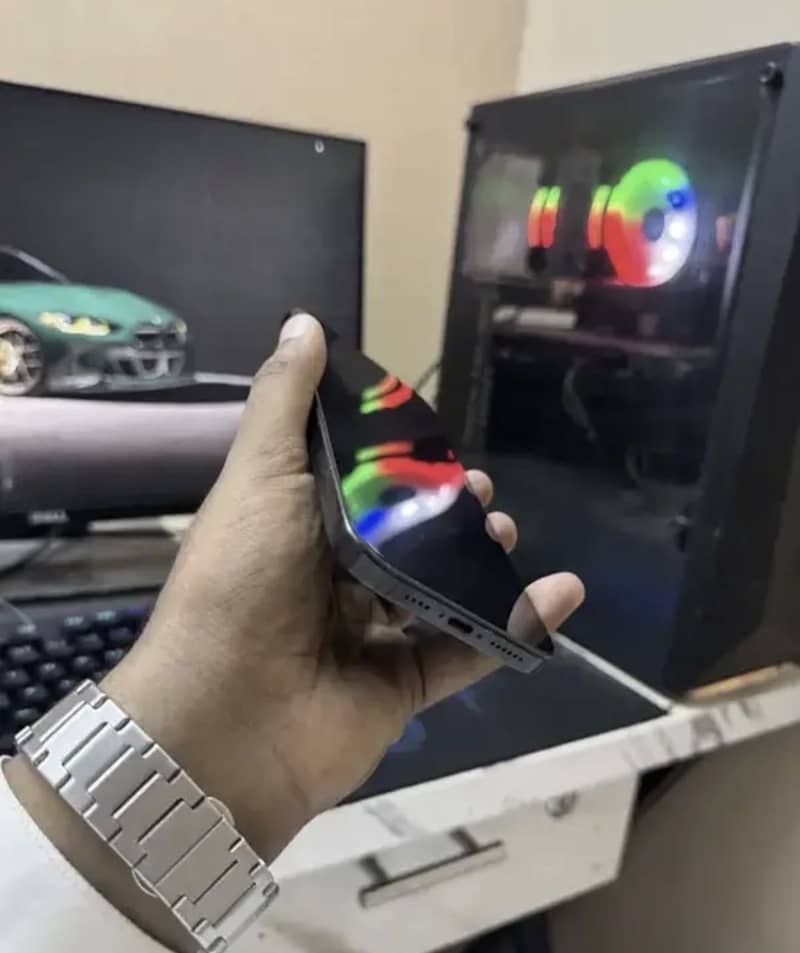 Apple iPhone 16 Pro Max 1