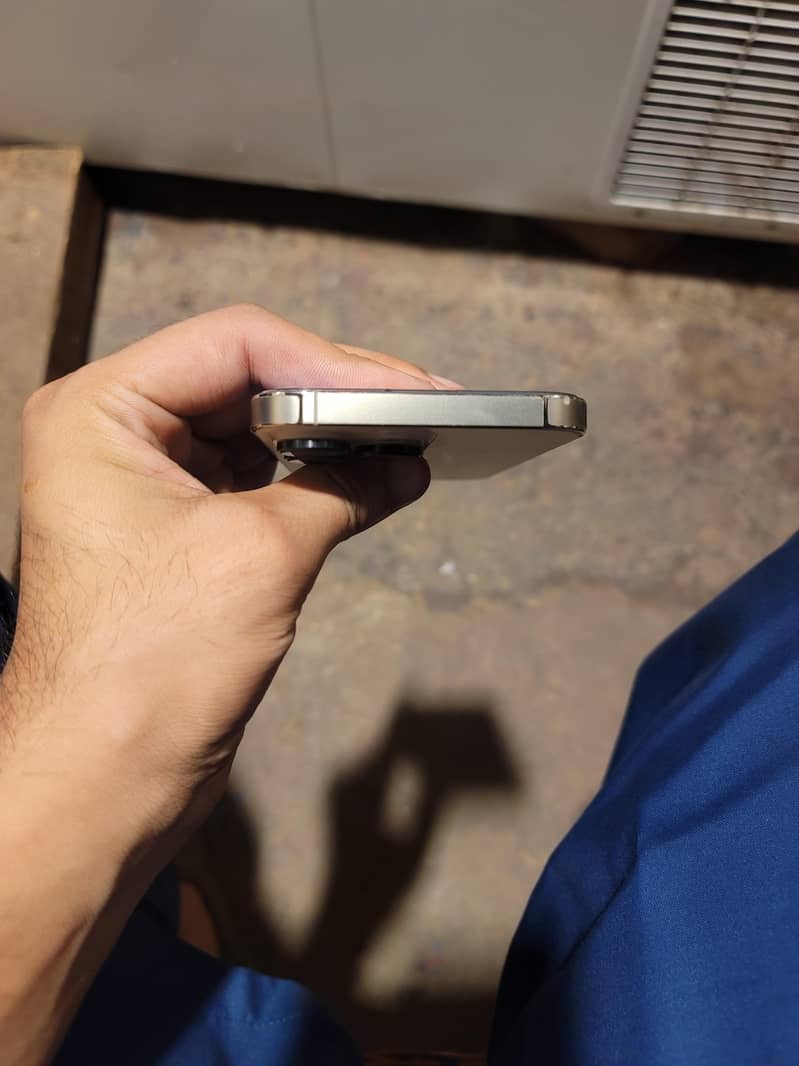Apple iPhone 14 Pro Max 2