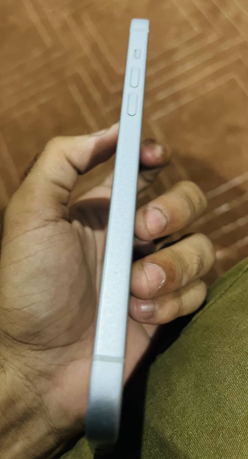 Iphone 15 plus 7
