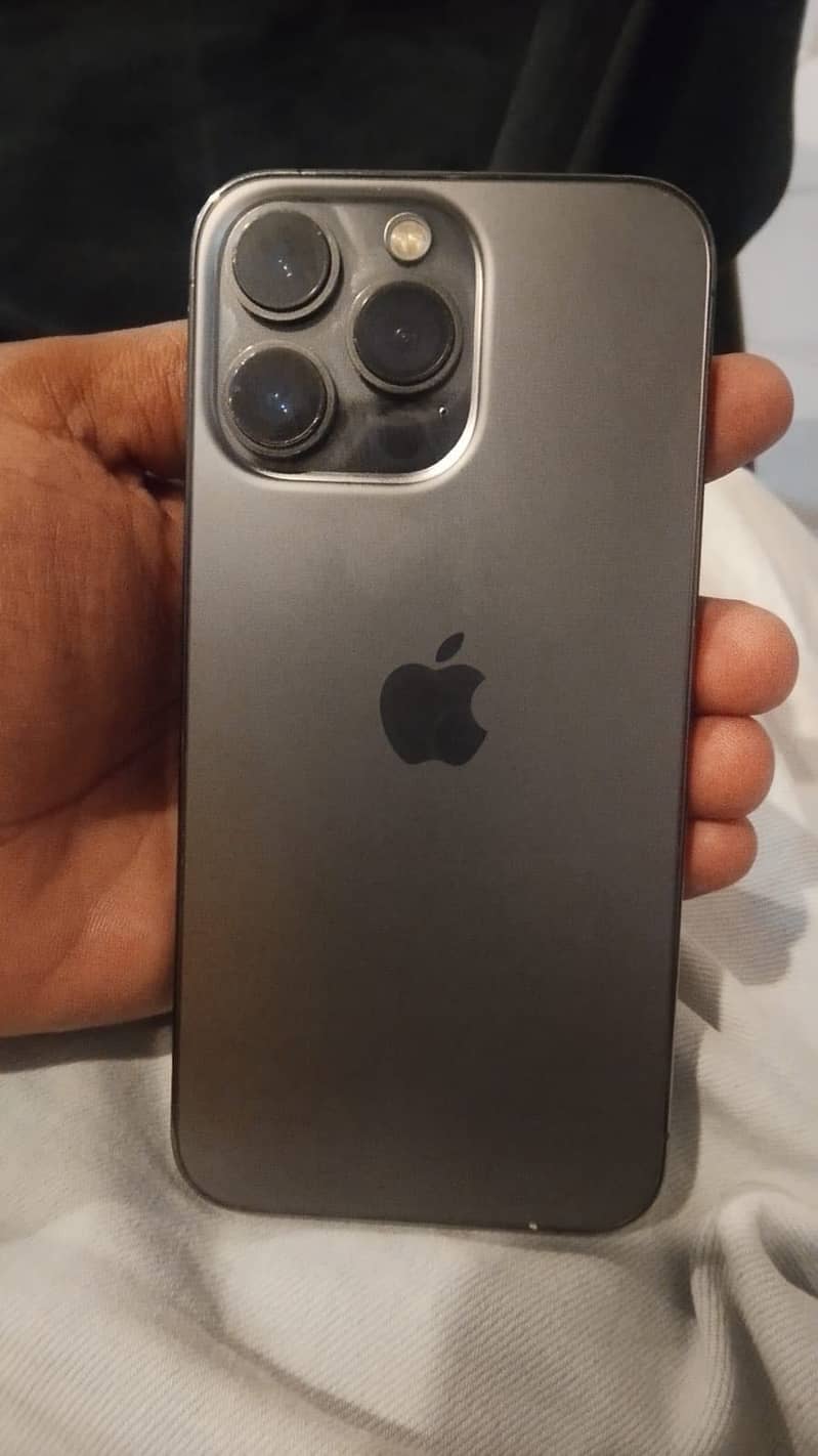 Apple iPhone 13 Pro 0
