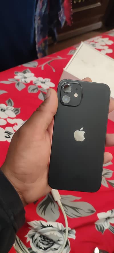 Apple iPhone 12
