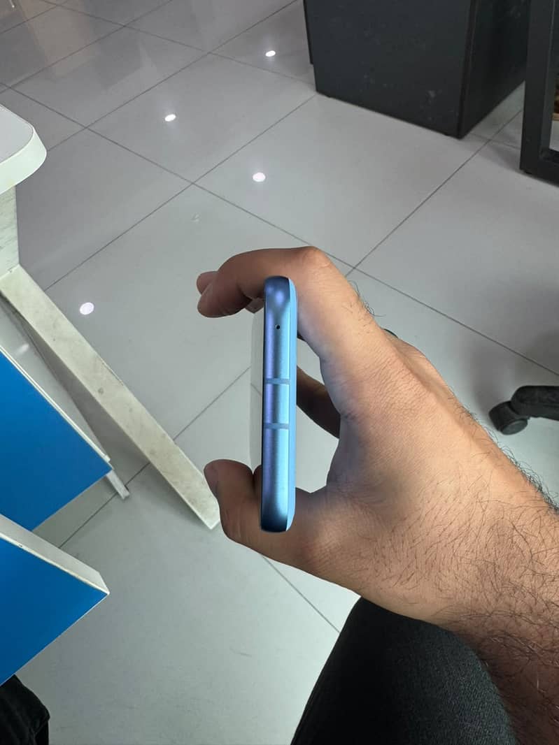 Google Pixel 8a 3