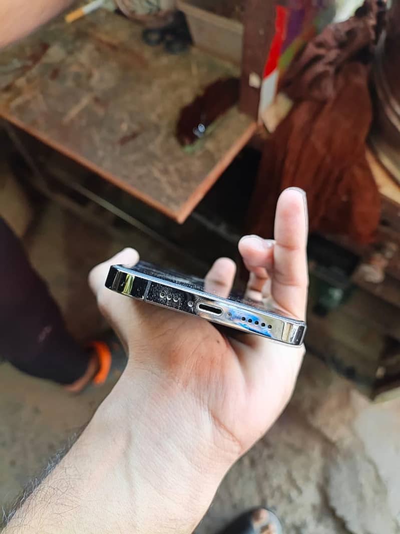 iphone 13 pro jv 2