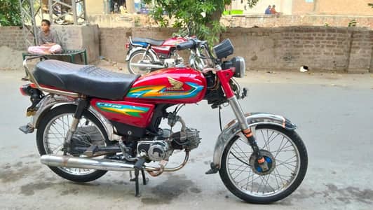 Road price 70cc for sale in lahore