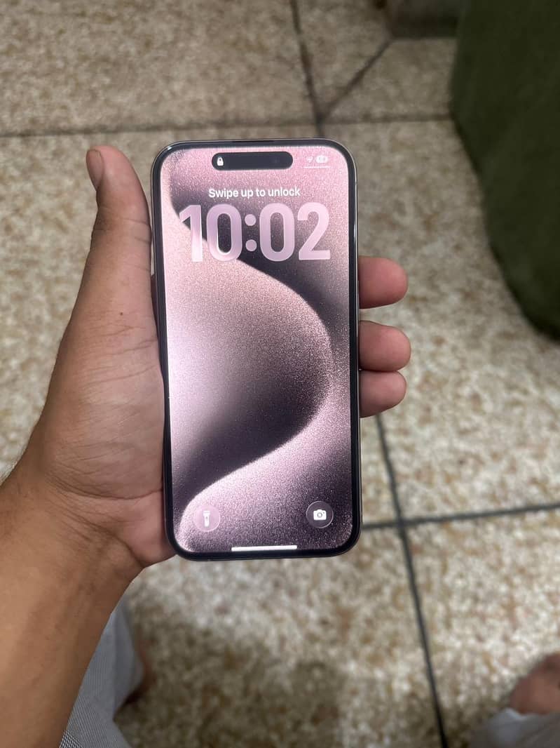 Apple iPhone 15 Pro 3