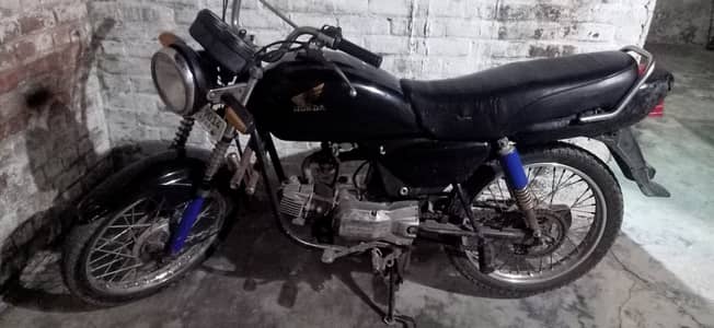 Honda CD 100 2005