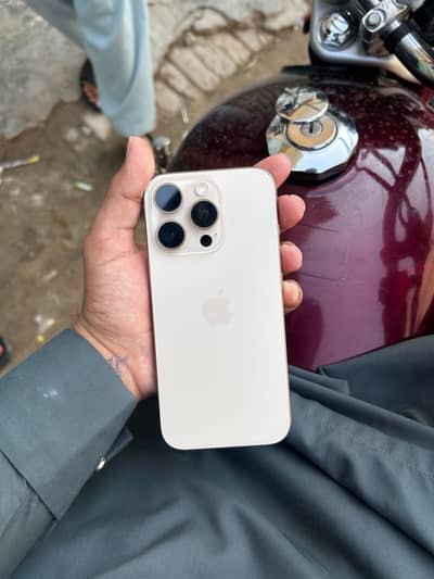 Apple iPhone 16 Pro
