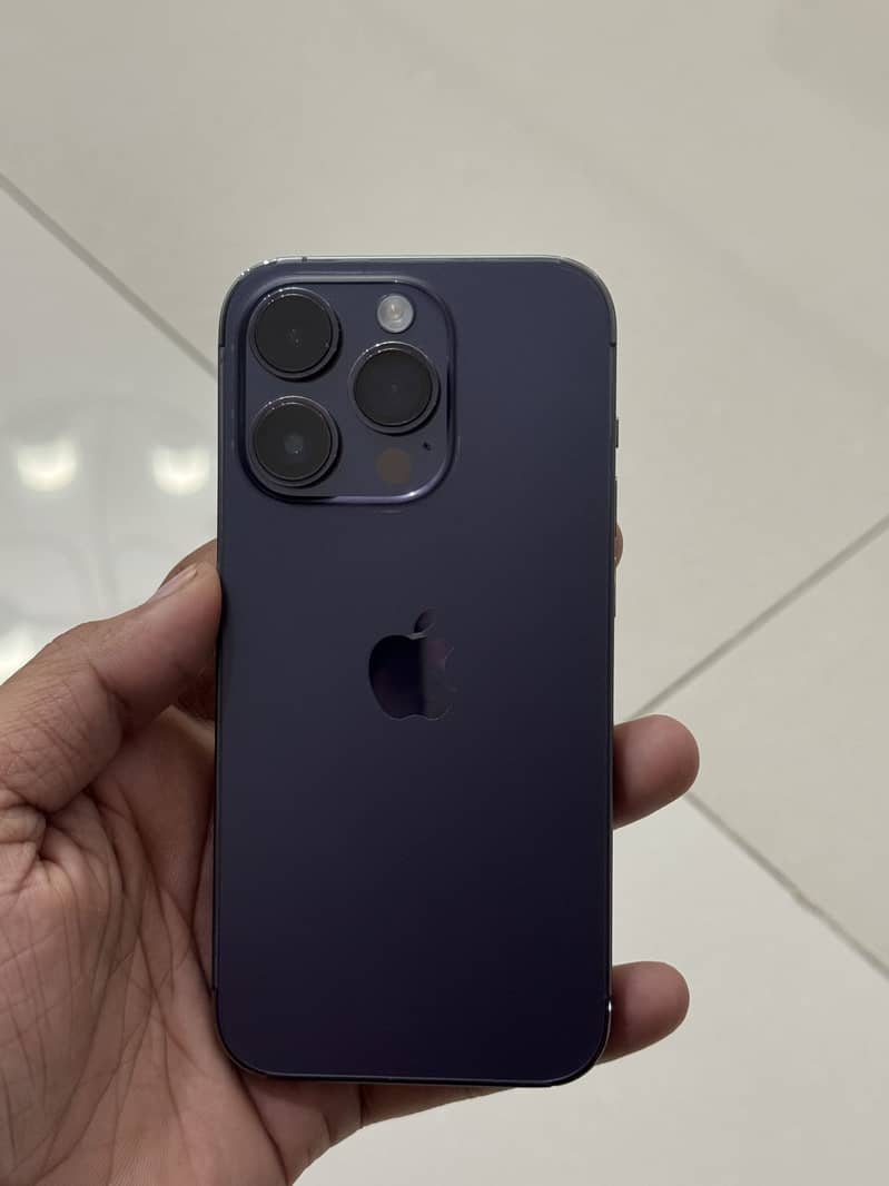 Apple iPhone 14 Pro 0