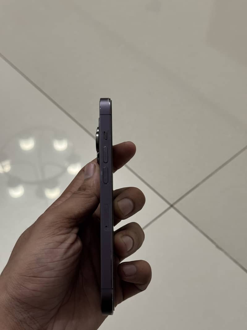Apple iPhone 14 Pro 2