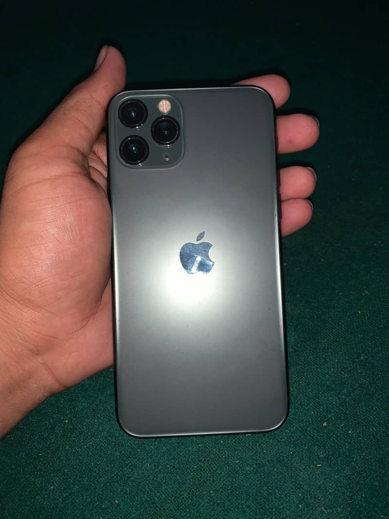 Apple iPhone 11 Pro 6