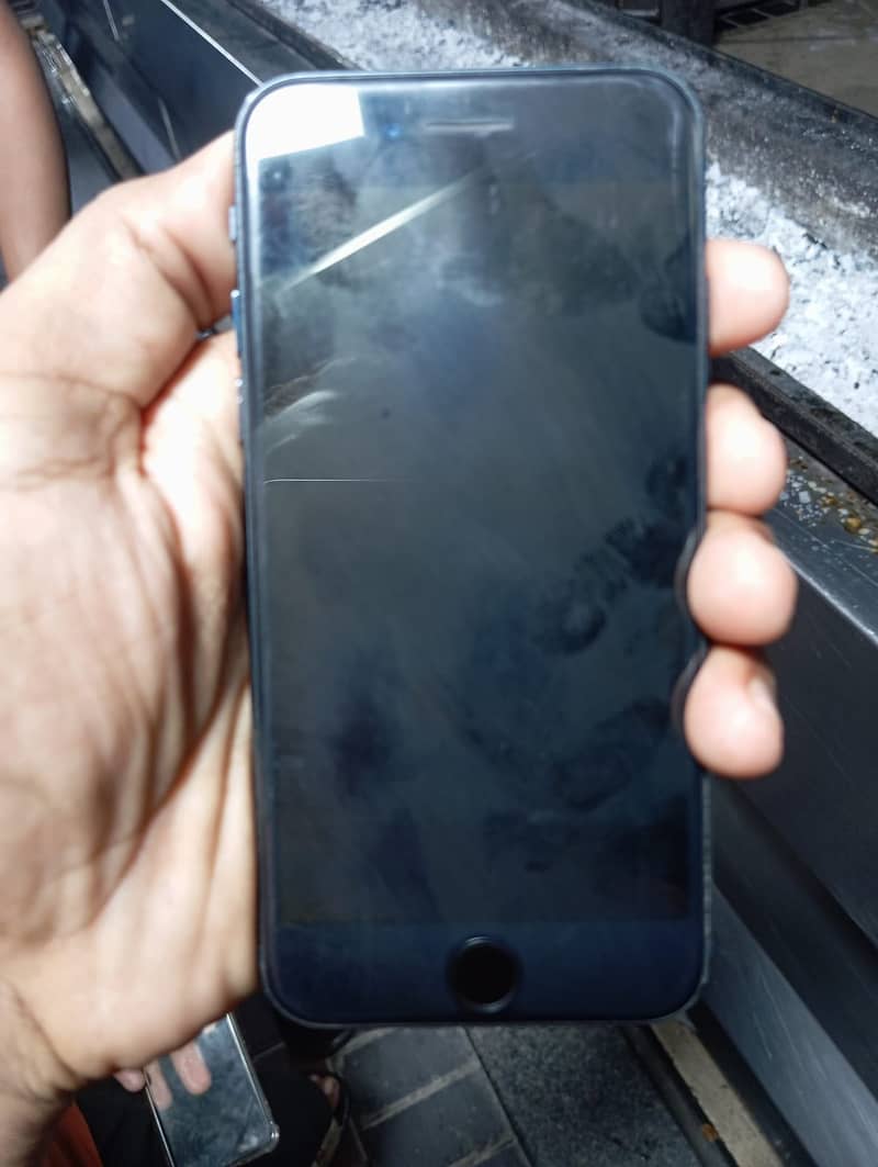Apple iPhone SE 1