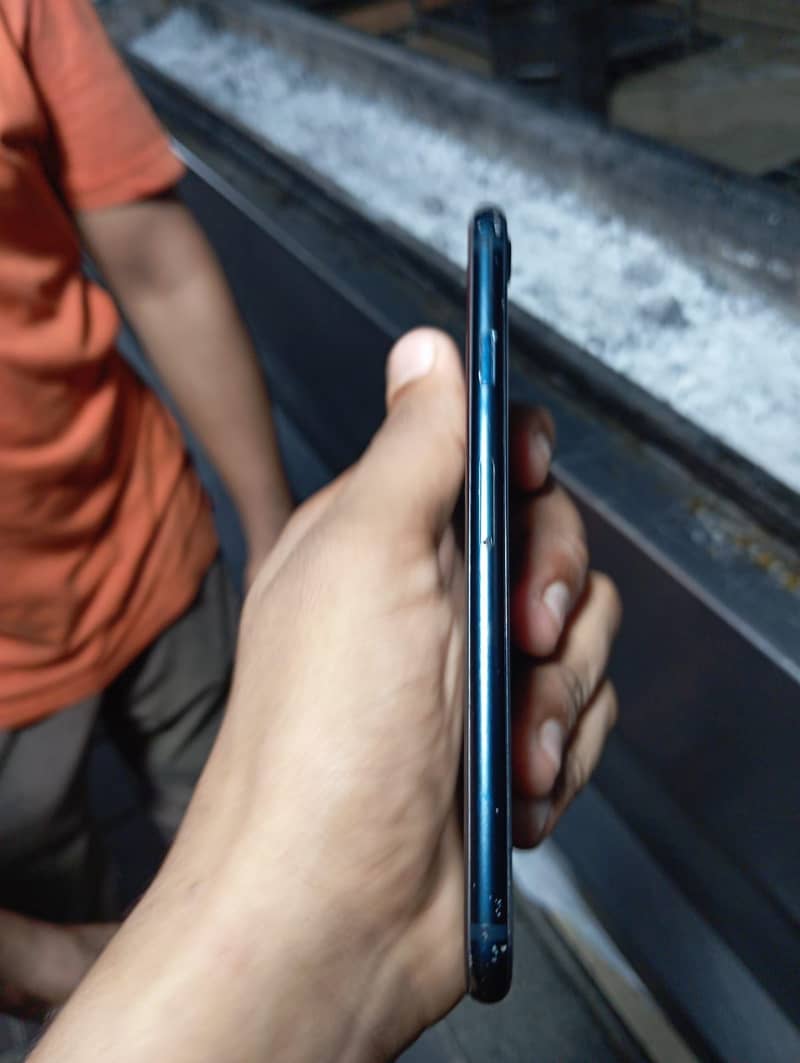 Apple iPhone SE 3
