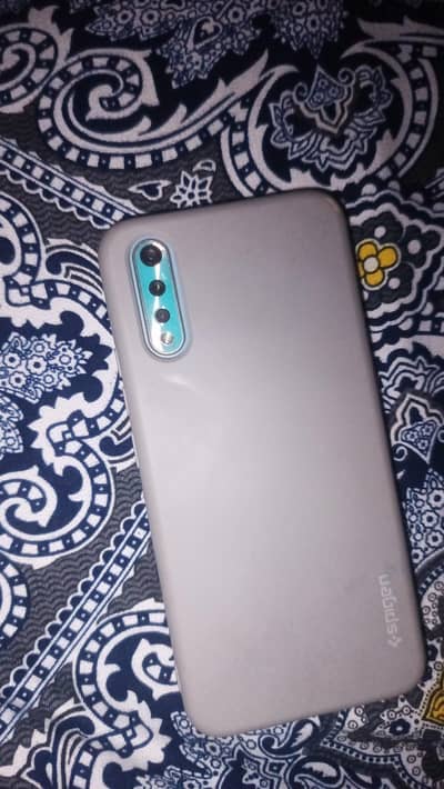 Vivo S1