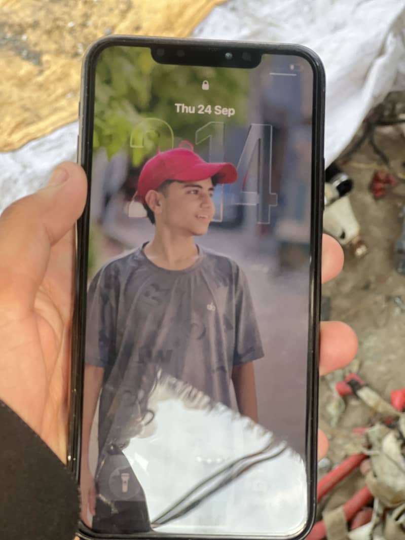 Apple iPhone 11 Pro Max 1