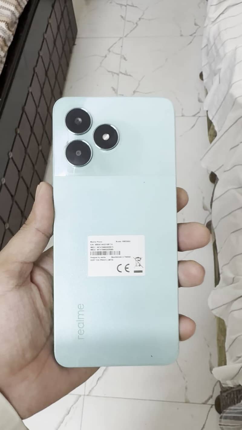 Realme C51 1