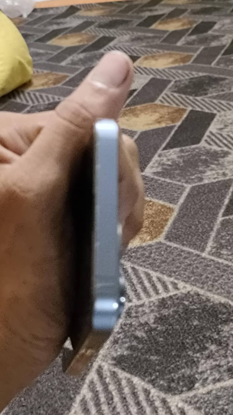 iPhone 13 pro max 0