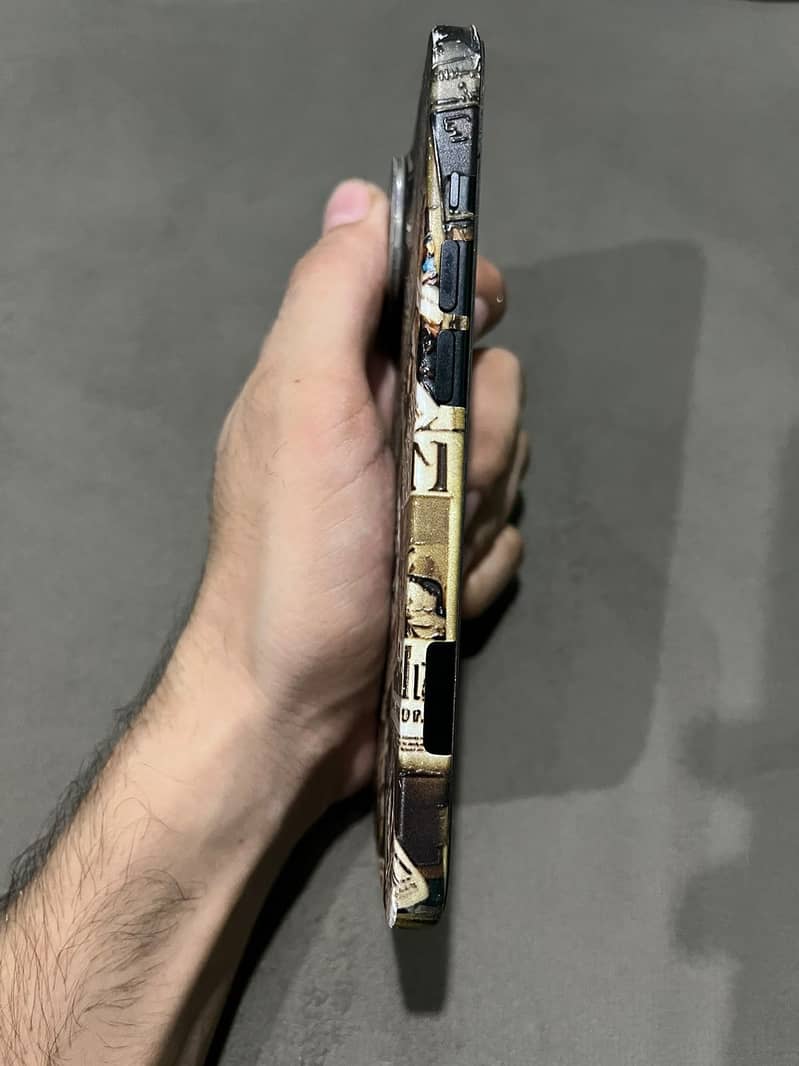Apple iPhone 15 3