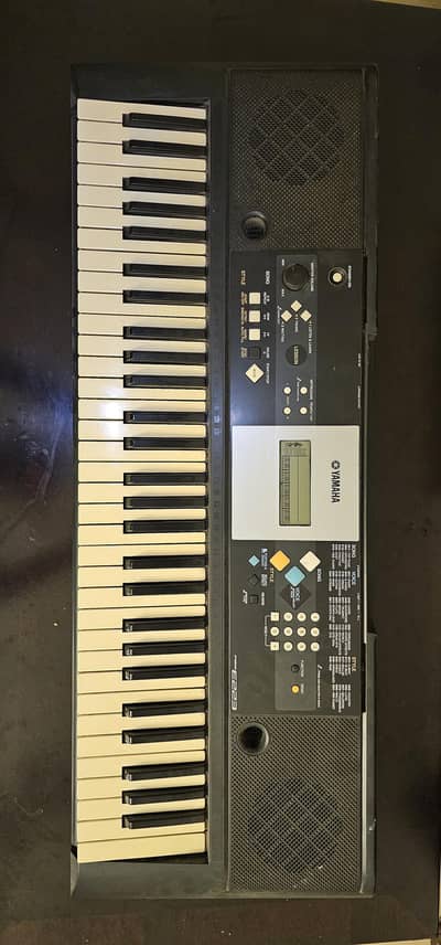 Yamaha PSR-E223 61-Key Portable Keyboard