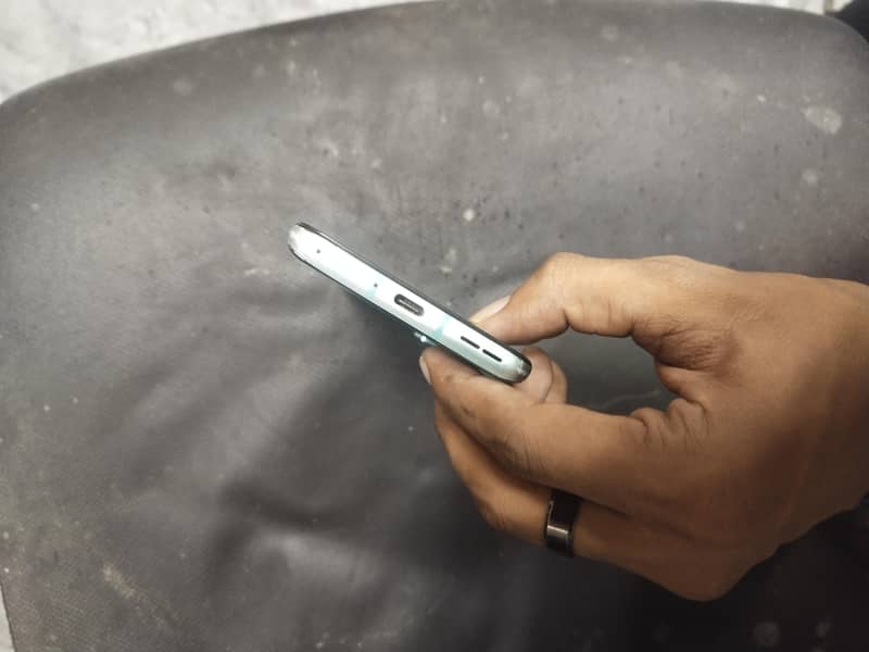 One Plus 8T 5
