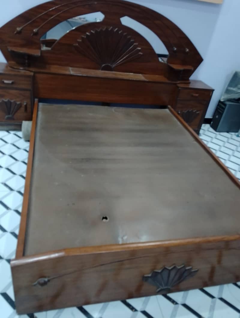 Wodden Double Bed 4