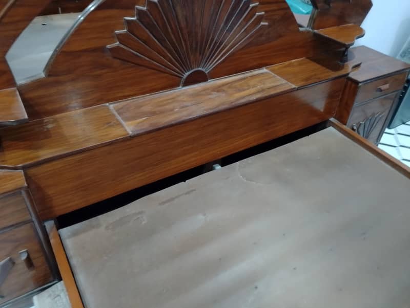 Wodden Double Bed 5