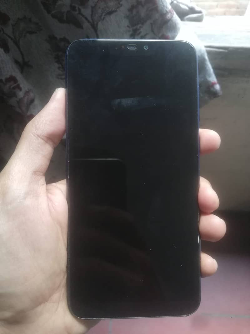 Honor 8C 2