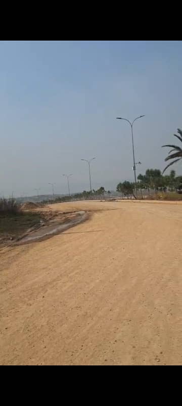 300 Kanal Land For Sale par Kanal 30lac