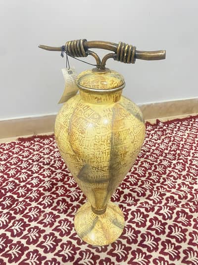 Lluxury marble finish decorations