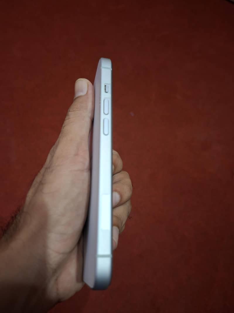 Apple iPhone 15 2