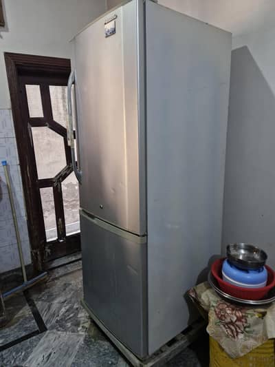 Panasonic Big Size Fridge Original Taiwan 16.5 Cubic Feet / 468L