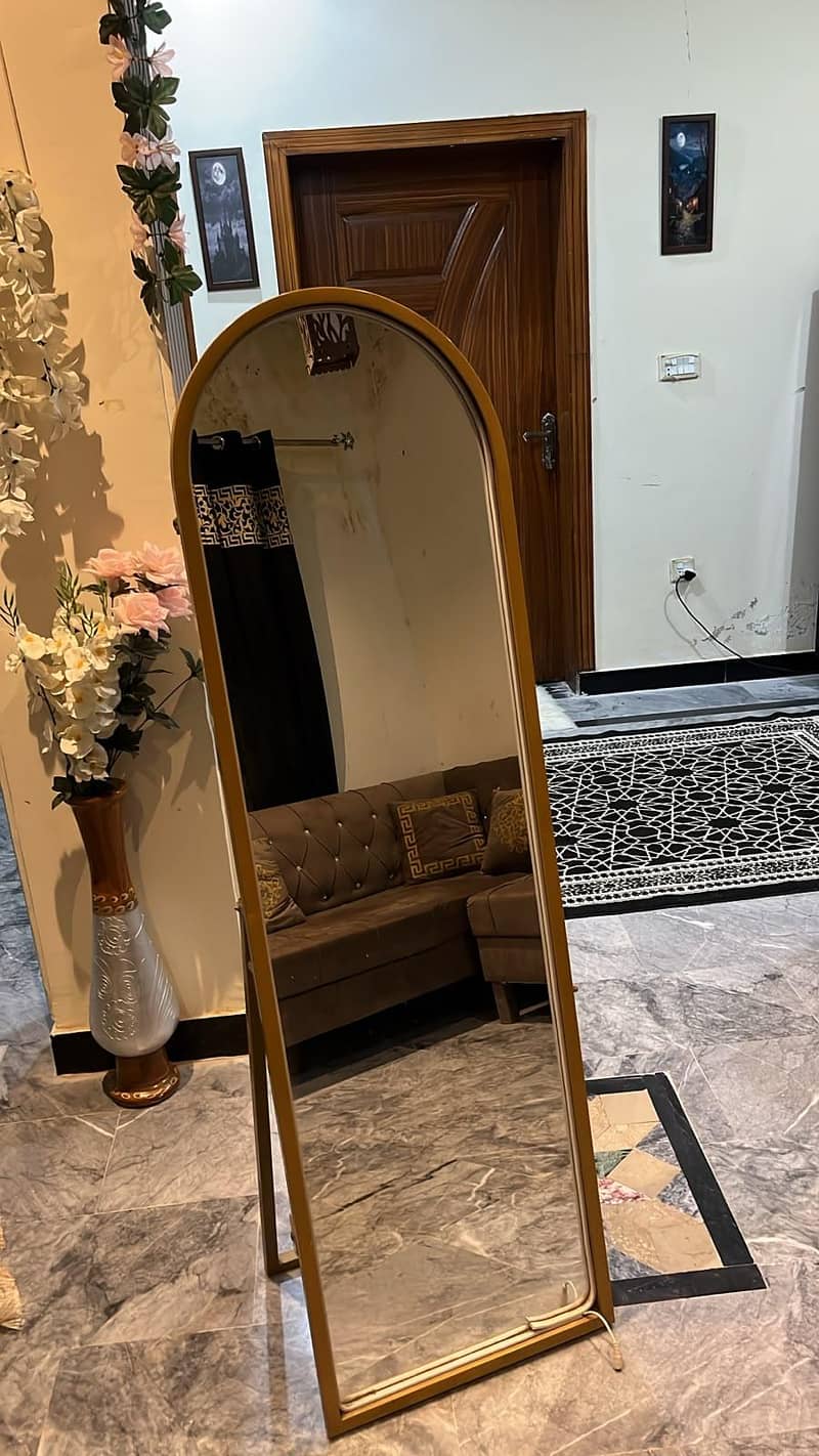 Mirror 0