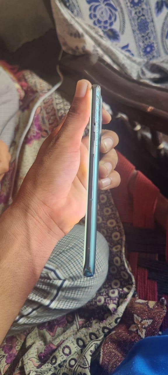 One Plus 9 Pro 4
