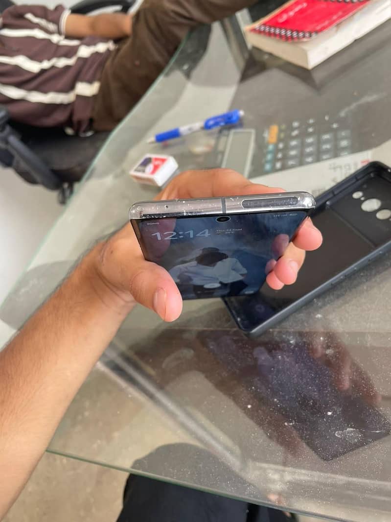Google Pixel 7 Pro 6