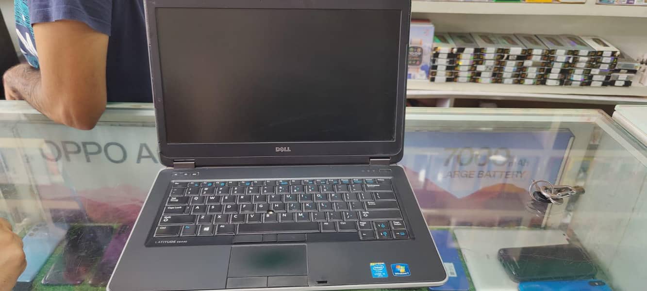 Dell latitude E6440 2