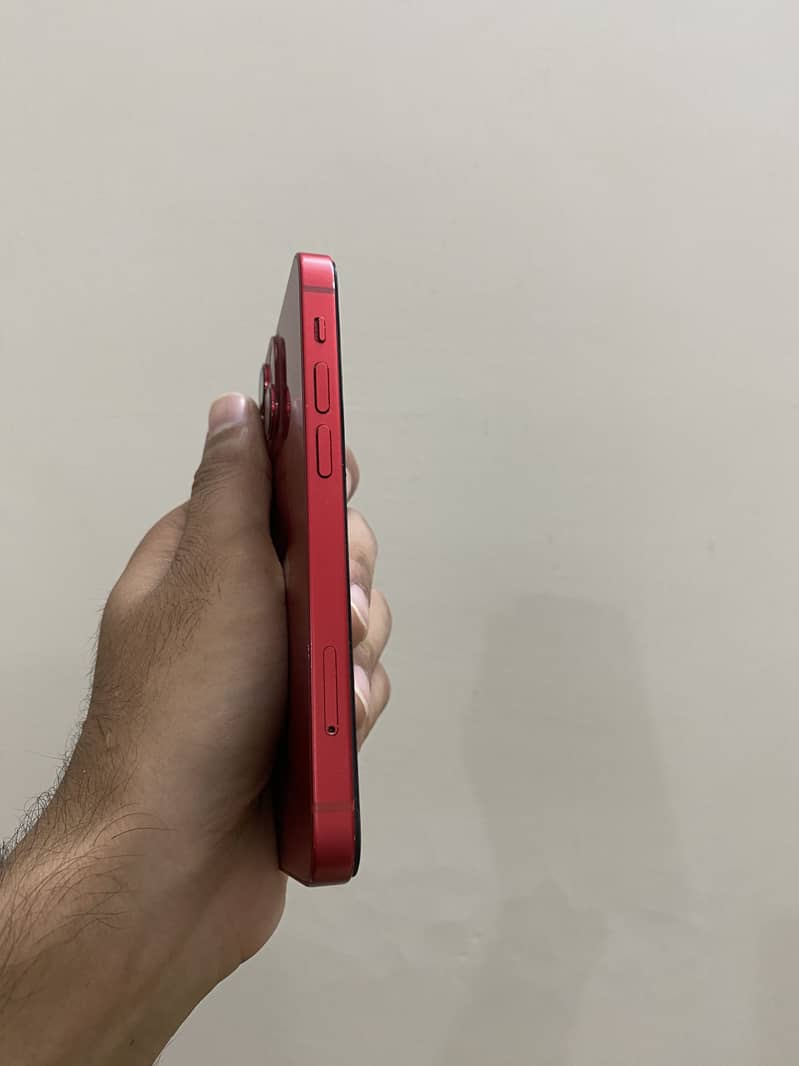 Apple iPhone 13 mini 4