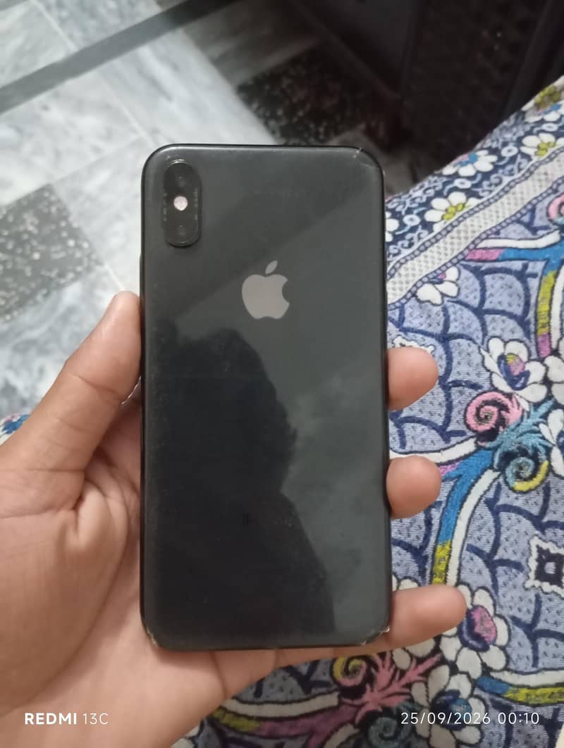 Apple iPhone XS 5