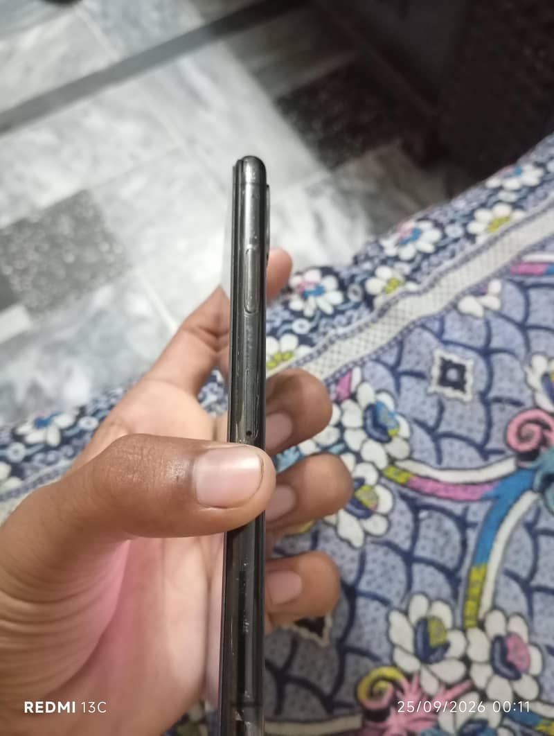 Apple iPhone XS 8