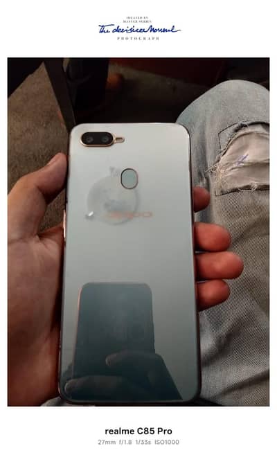 OPPO F9 Pro