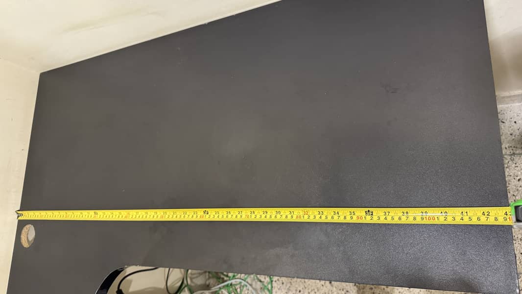L shape computer corner table with wire hole 0
