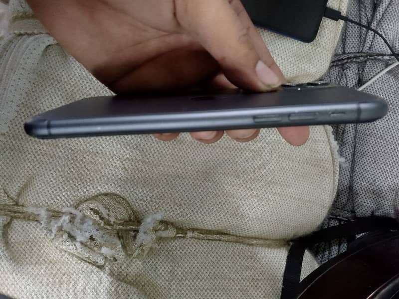 Apple iPhone 11 2