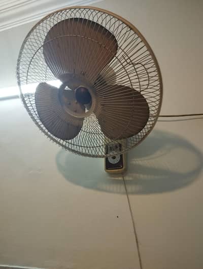 2 fans for sale