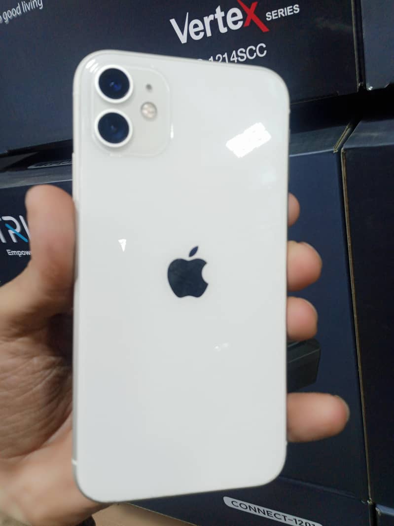Apple iPhone 11 0